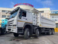 Автосамосвал Sinotruk Howo ZZ3317N3867E1C 8x4 CNG