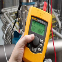 Fluke 709H — прецизионный калибратор петли тока с функцией обмена данными и диагностики по протоколу HART