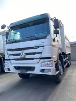 Sinotruk Howo ZZ3257N4347E1C 6x4 CNG. Автосамосвал